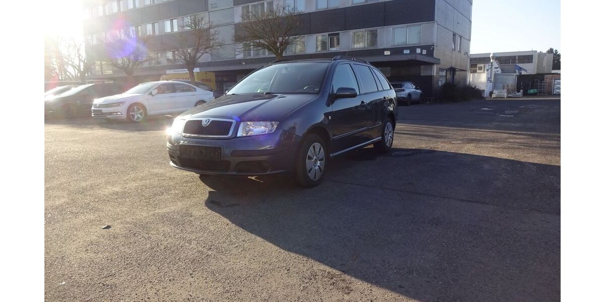 Skoda Fabia 168.000 km 2.500 &euro; Berlin 12249