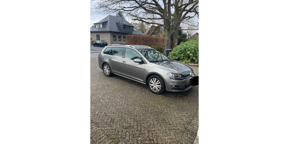 VW Golf 136.000 km 13.500 &euro; Roetgen 52159