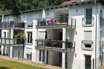 Wohnung Deggendorf - 3 Zimmer, 81 m&sup2;, 800&euro; | Angebot:27318768