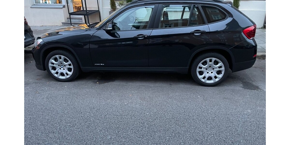 BMW X1 150.000 km 8.100 € München 80313