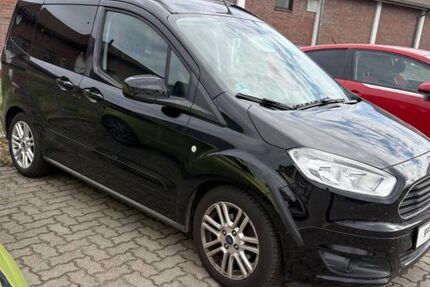 Ford Tourneo Courier 105.555 km 8.999 &euro; Schönebeck 39218