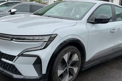 Renault Megane E-TECH 199.500 km 16.648 &euro; Sontra 36205