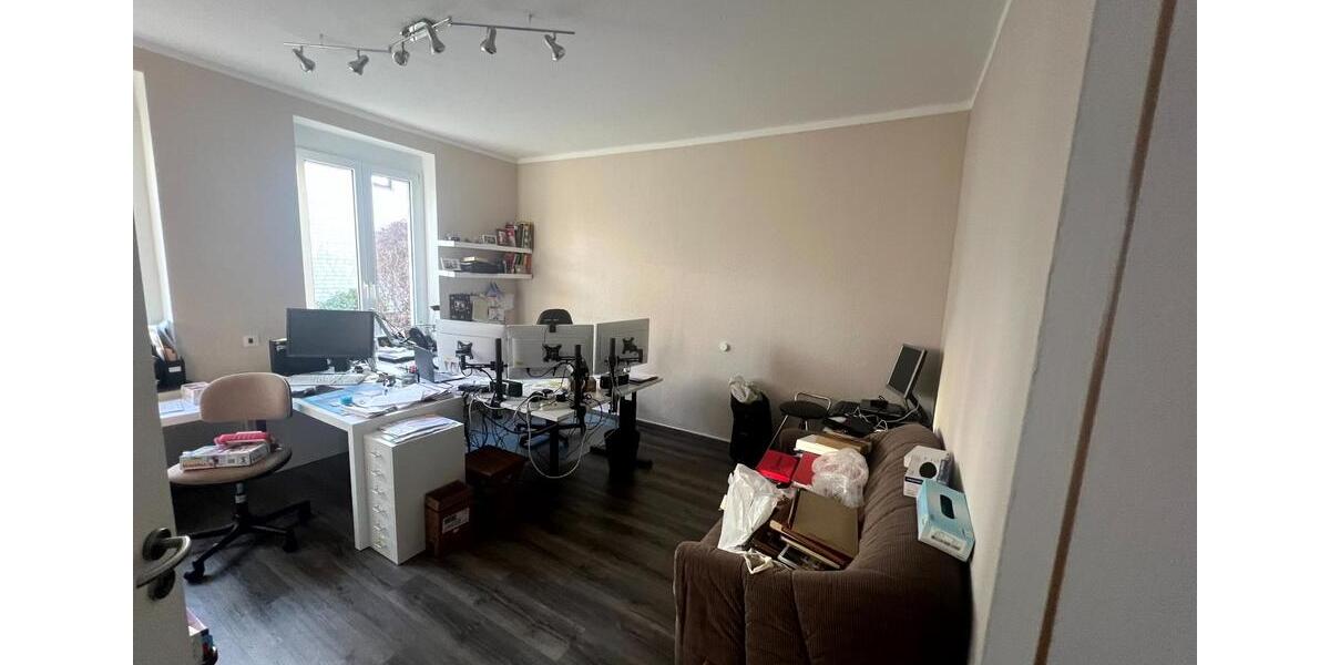 Großzügige Doppelhaushälfte mit moderner Ausstattung zu vermieten 6 zimmer