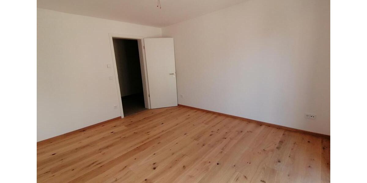 Etagenwohnung Simbach am Inn - 3 Zimmer, 81 m&sup2;, 861&euro; | Angebot:25321875