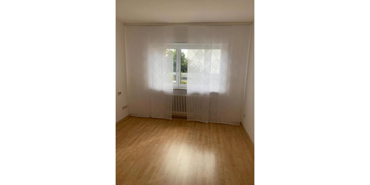 Erdgeschoßwohnung Eppelheim - 4 Zimmer, 115 m&sup2;, 1.300&euro; | Angebot:26023487