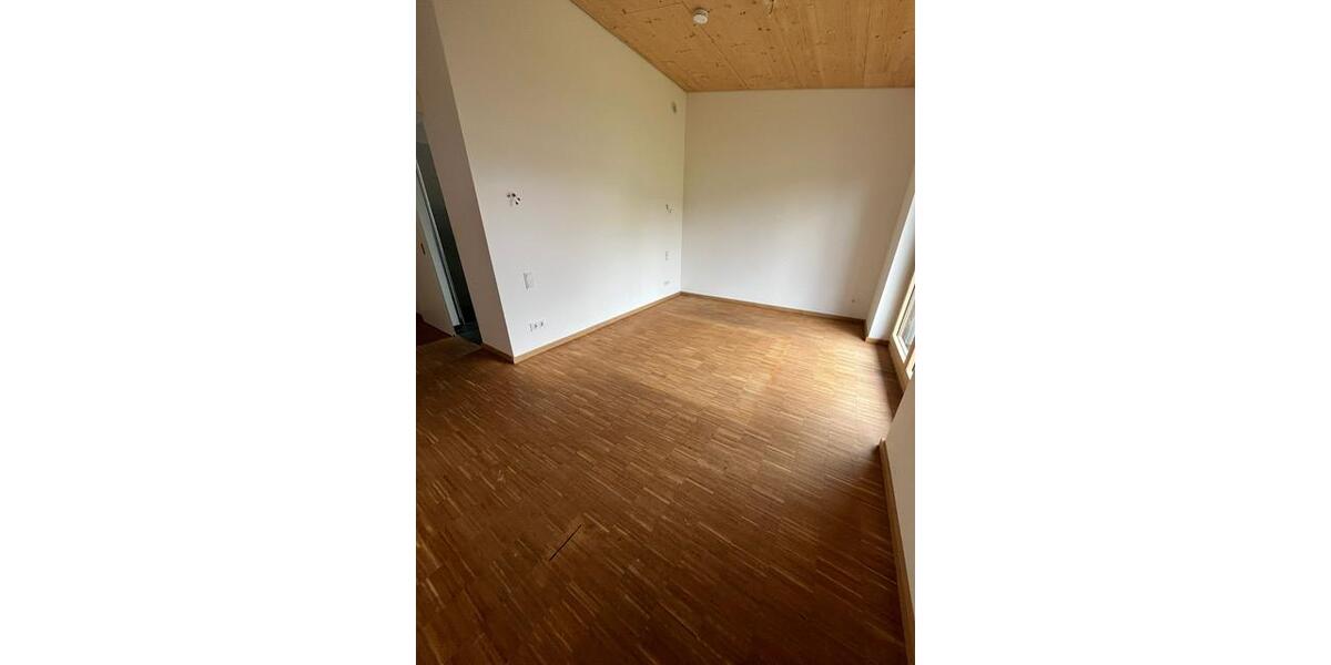 Bungalow Chemnitz Klaffenbach - 5 Zimmer, 150 m&sup2;, 2.050&euro; | Angebot:26461270