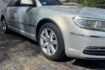 VW Phaeton 203.000 km 9.950 &euro; Bremen 28259
