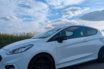 Ford Fiesta 113.000 km 8.100 &euro; Blankenheim 53945