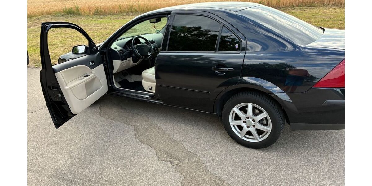 Ford Mondeo 130.000 km 1.999 &euro; Brühl 50321