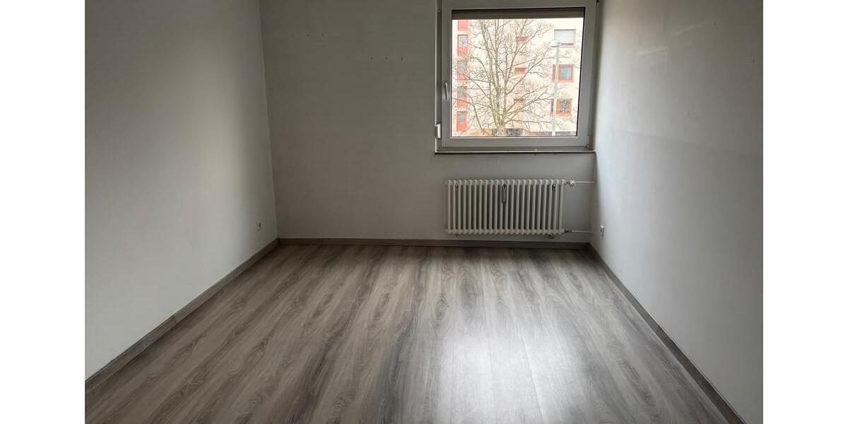Etagenwohnung Ulm Söflingen - 4 Zimmer, 105 m&sup2;, 590&euro; | Angebot:25378382