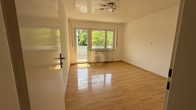 RUHIG GELEGEN, DIREKT AM WALD - Etagenwohnung Bad Urach | Angebot:26990137