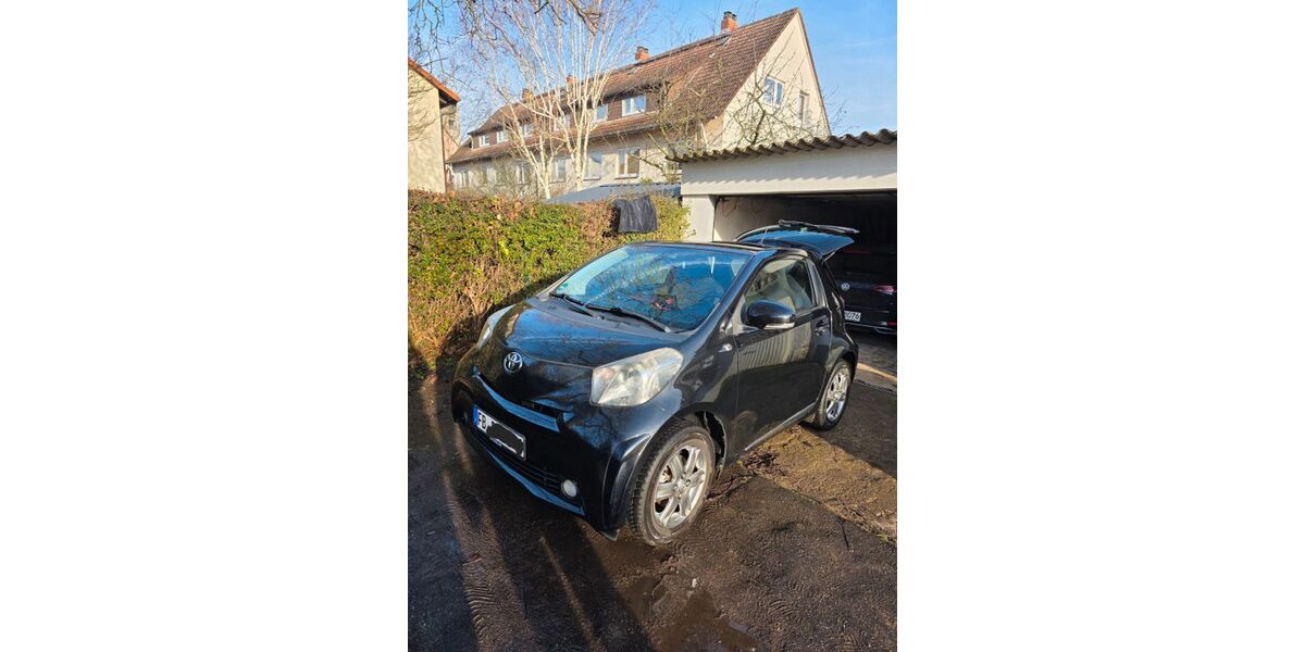 Toyota IQ 58.000 km 5.100 &euro; Frankfurt 60435