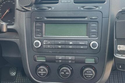 VW Golf 180.000 km 2.800 &euro; Lüneburg 21337