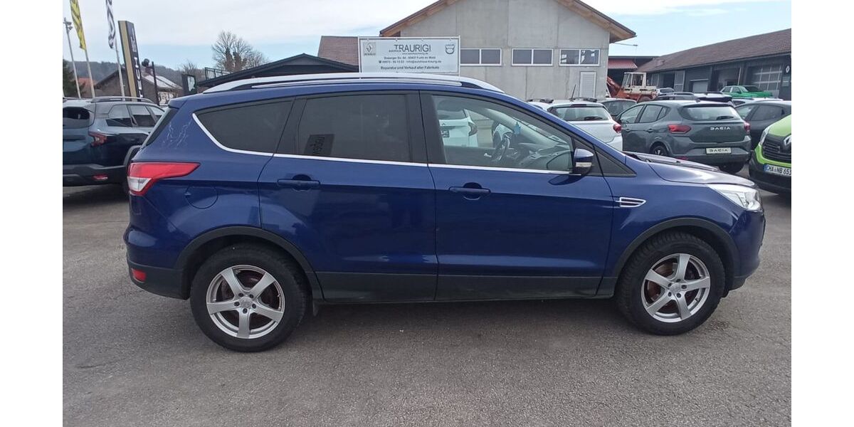 Ford Kuga 122.500 km 8.500 &euro; Furth im Wald 93437
