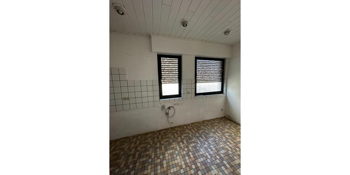 Erdgeschoßwohnung Mülheim-Kärlich Kärlich - 4 Zimmer, 100 m&sup2;, 700&euro; | Angebot:25339432