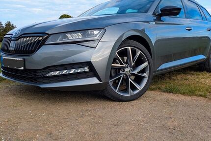 Skoda Superb 102.000 km 26.500 &euro; Dietenheim 89165