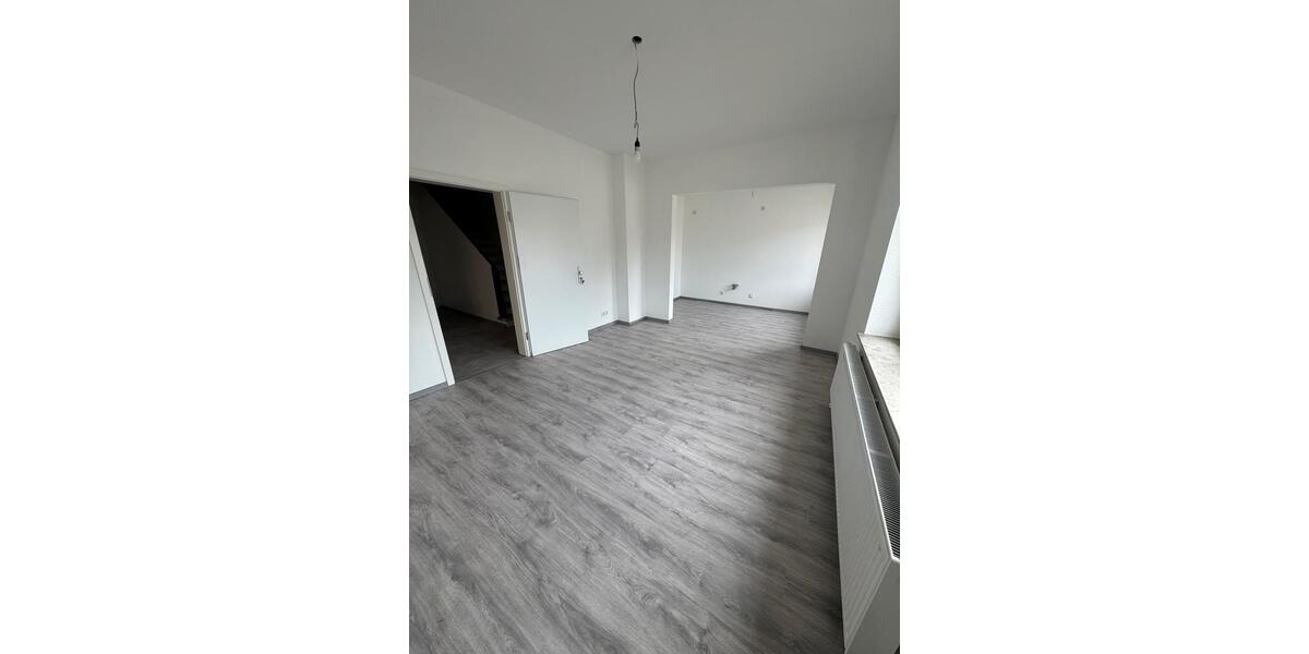 Erdgeschoßwohnung Löhne - 3 Zimmer, 85 m&sup2;, 950&euro; | Angebot:26022958