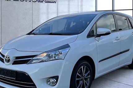 Toyota Verso 189.000 km 7.950 &euro; Rostock 18106