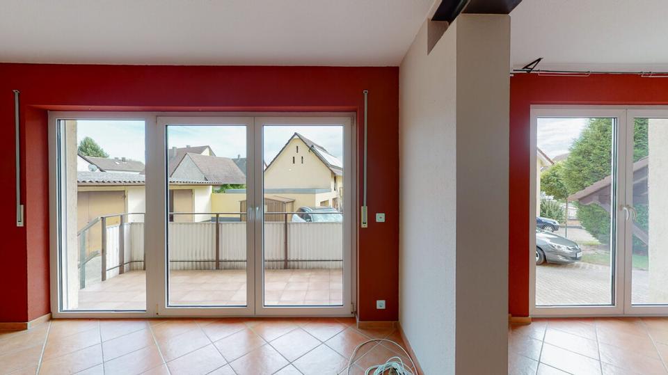 Charmante 3-Zimmer-Hochparterrewohnung mit Balkon, Garage und Gartennutzung in Au am Rhein 3 zimmer