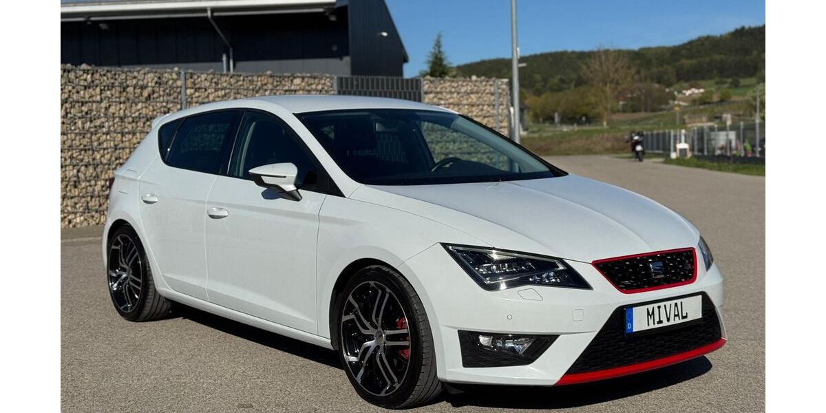 Seat Leon 105.192 km 11.900 &euro; Mühlhausen 92360