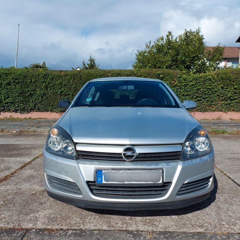 Opel Astra 172.830 km 2.350 € Rüsselsheim 65428