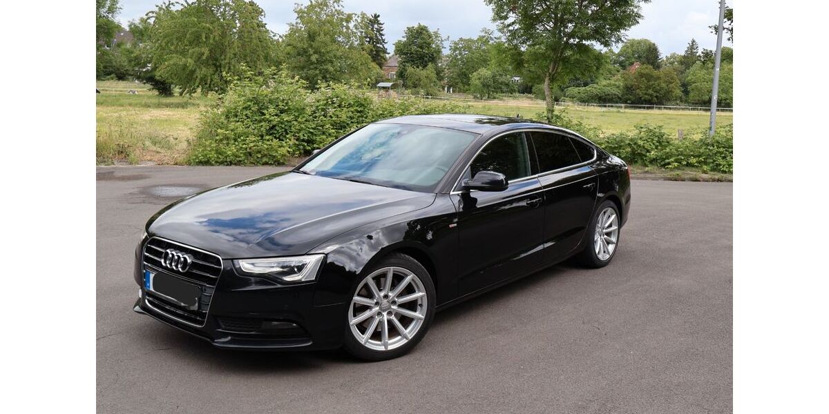 Audi A5 196.700 km 15.500 &euro; Düsseldorf 40474