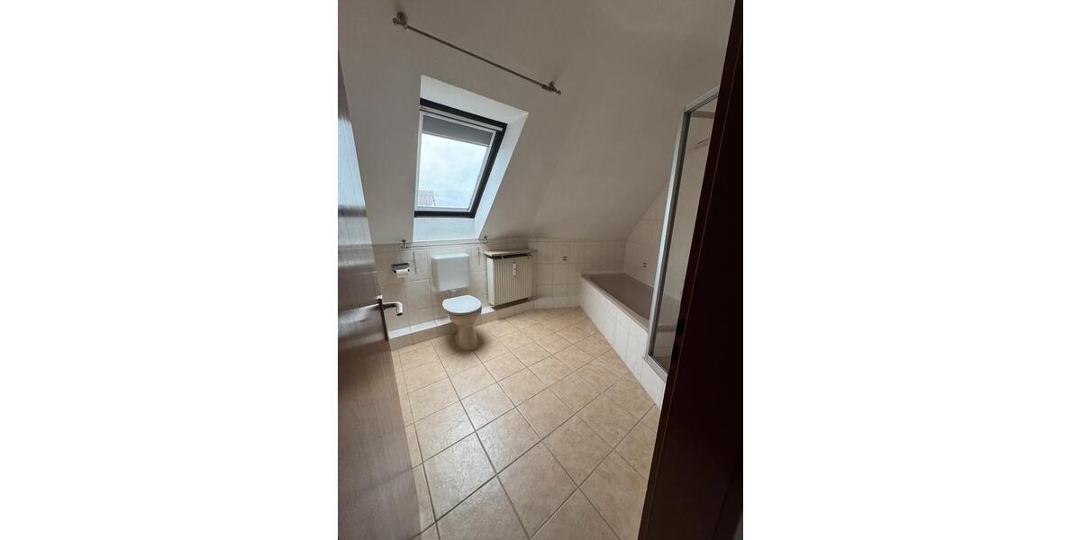 2 Zimmer Wohnung Heilsbronn Keller Balkon Bahnhof nähe 2 zimmer