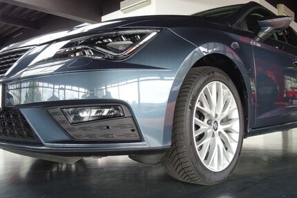 Seat Leon 99.883 km 15.480 &euro; Bühl 77815