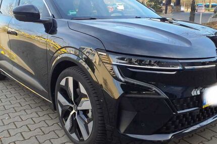 Renault Megane E-TECH 27.000 km 21.999 &euro; Hohenbrunn bei München 85662