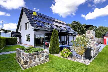 Haus Neustrelitz - 12 Zimmer, 319 m&sup2;, 749.000&euro; | Angebot:24177328