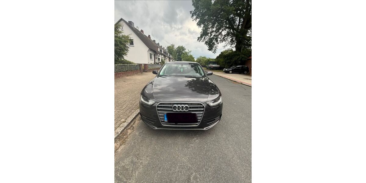Audi A4 214.000 km 7.000 &euro; Zeven 27404