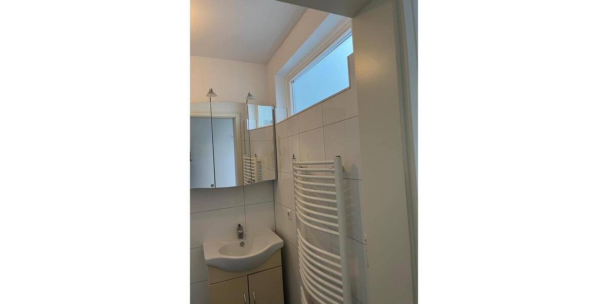 Dachgeschoßwohnung Berlin Neukölln - 2 Zimmer, 75 m&sup2;, 1.450&euro; | Angebot:26317824