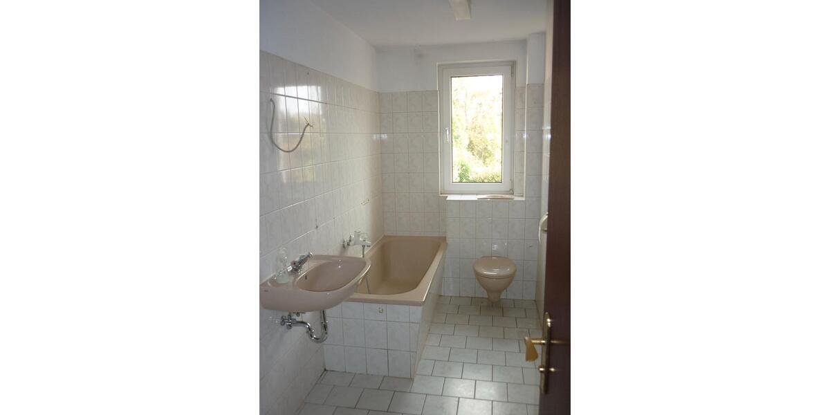 Etagenwohnung Schönebeck (Elbe) - 3 Zimmer, 72 m&sup2;, 370&euro; | Angebot:25992965