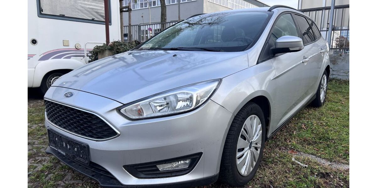 Ford Focus 118.781 km 3.499 &euro; Berlin 12249