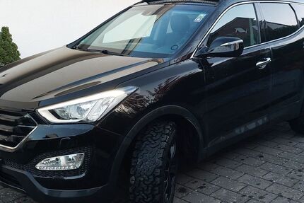 Hyundai SANTA FE 167.000 km 11.900 € Bad Oeynhausen 32545