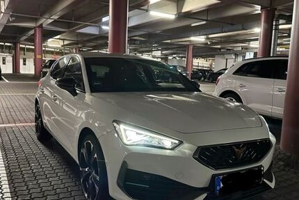 Cupra Leon 92.000 km 18.499 &euro; Saarbrücken 66111