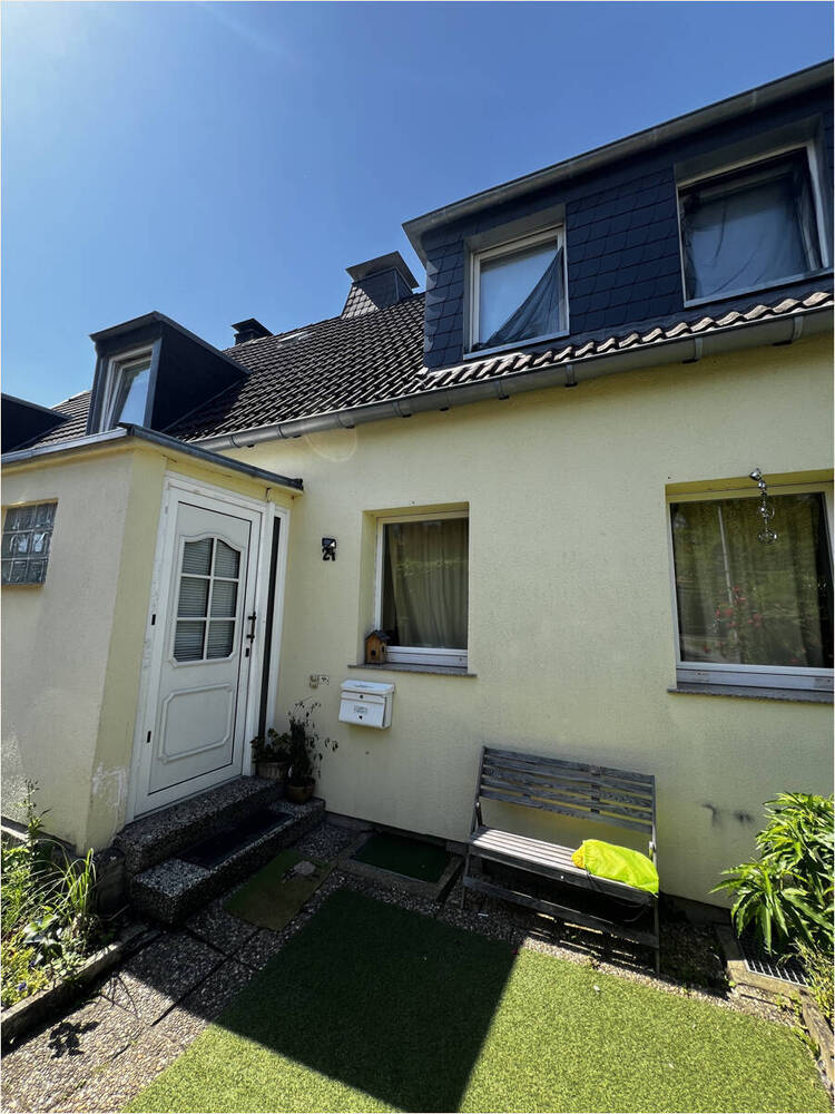 !!Handwerker aufgepasst!! renovierungsbedürftige ETW mit Einfamilienhaus-Charakter in Aachen-Forst