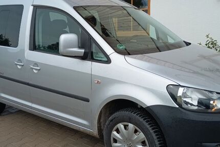 VW Caddy 128.000 km 9.400 &euro; Gaißach 83674