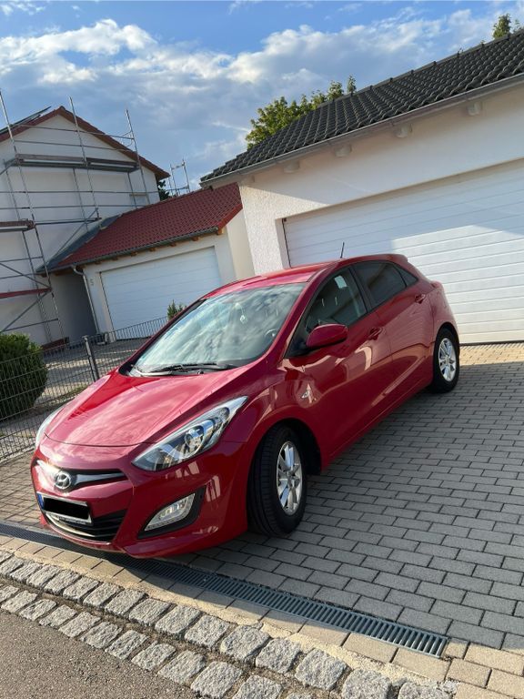 i30