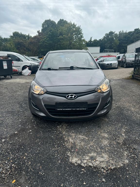 i20
