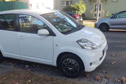 Daihatsu Sirion