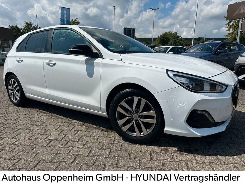 Hyundai i30 70.300 km 13.400 € Oppenheim 55276