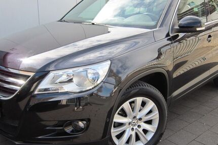VW Tiguan 98.200 km 7.650 &euro; Paderborn 33102