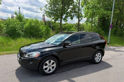 Volvo XC60 182.000 km 9.000 &euro; Regensburg 93059