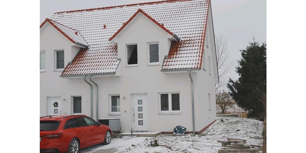 Doppelhaushälfte Laage - 5 Zimmer, 145 m&sup2;, 1.250&euro; | Angebot:25127636