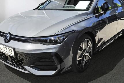 VW Golf 5.000 km 42.790 € Lübeck 23560