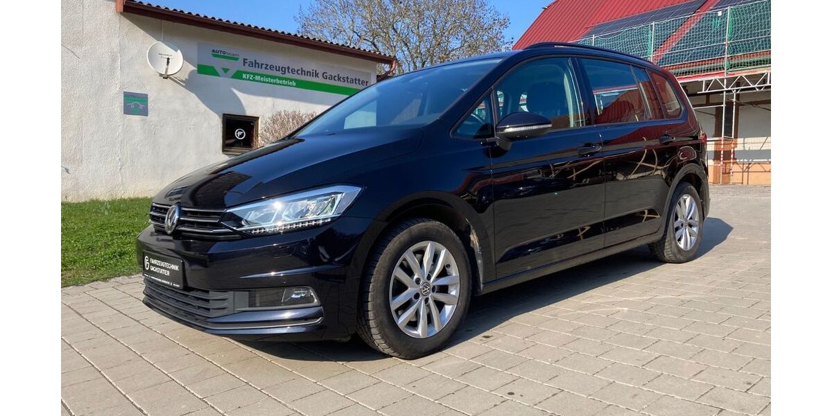 VW Touran 68.300 km 24.500 &euro; Schrozberg 74575