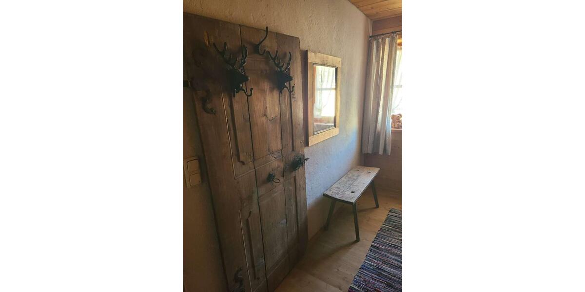 3-Zimmerwohnung im 1.OG mit 2 Balkonen EBK und Kachelofen 3 zimmer