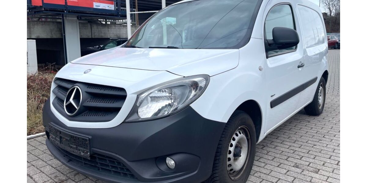 Mercedes-Benz Citan 220.000 km 4.250 &euro; Muenchen 81825
