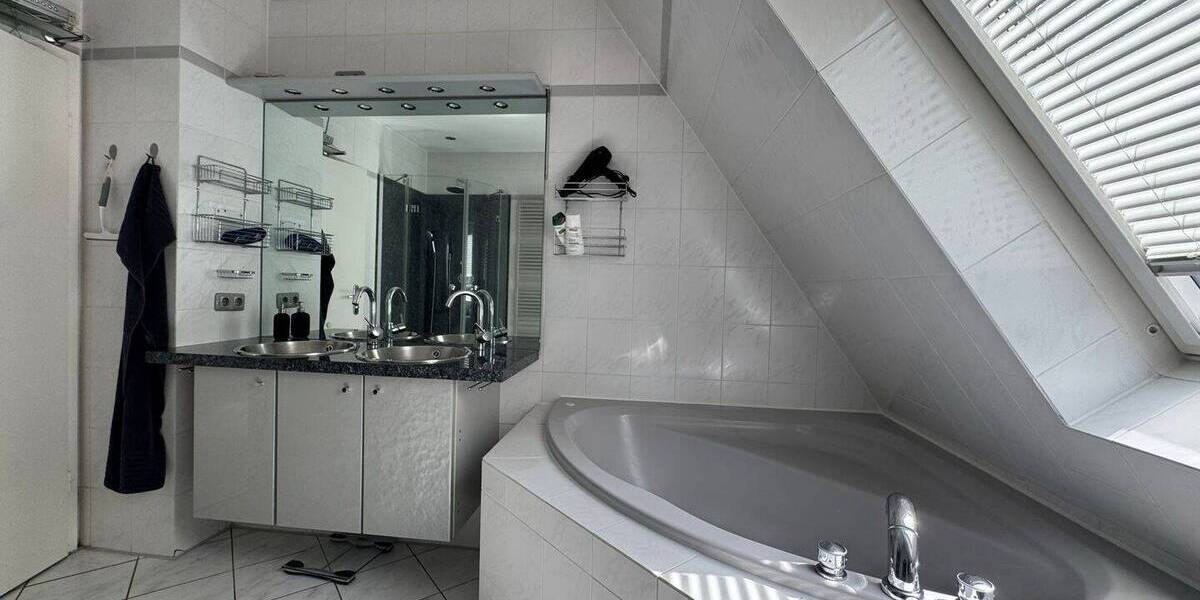 Einfamilienhaus Norderstedt Harksheide - 6 Zimmer, 208 m&sup2;, 688.000&euro; | Angebot:26501434